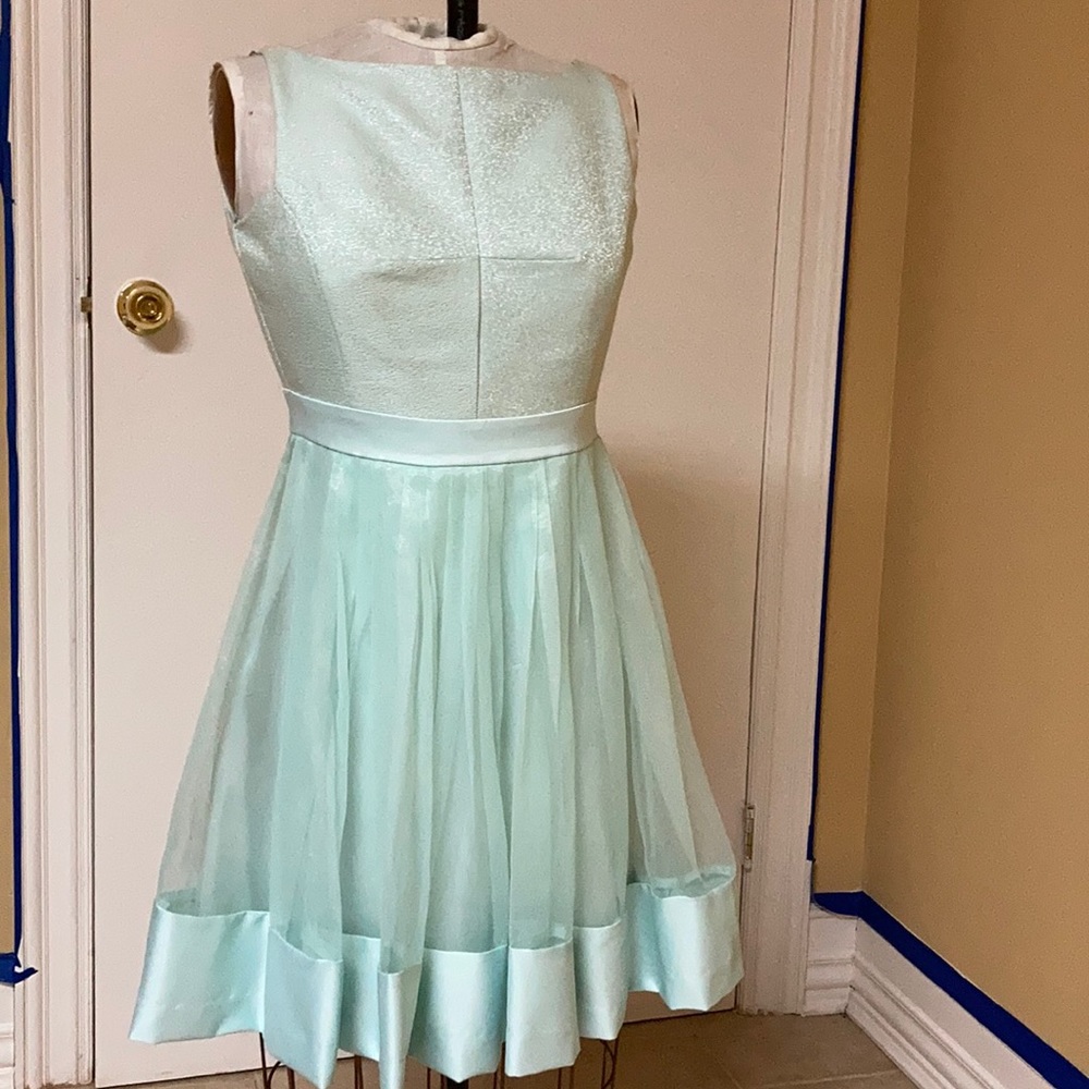 Beautiful short mint organza and satin dress💋